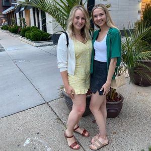 Meet your Posher, Rebecca